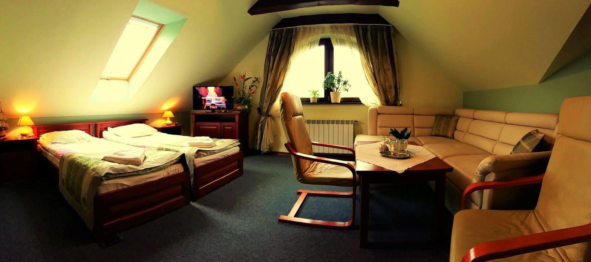 Hotel Spinaker Łeba Buitenkant foto